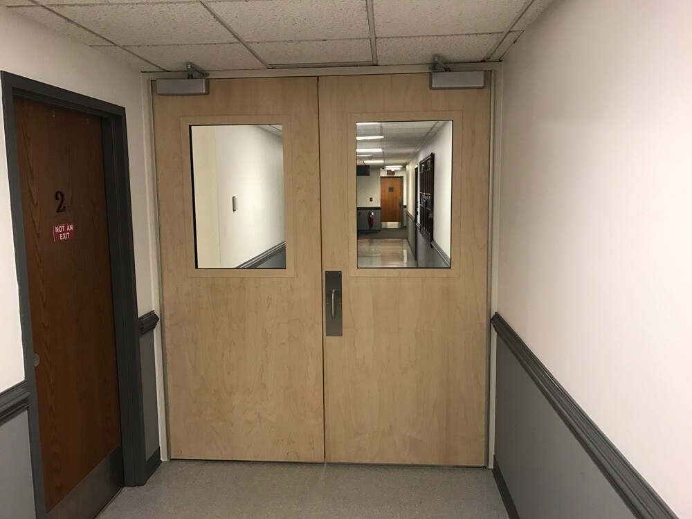 double wood doors_Header