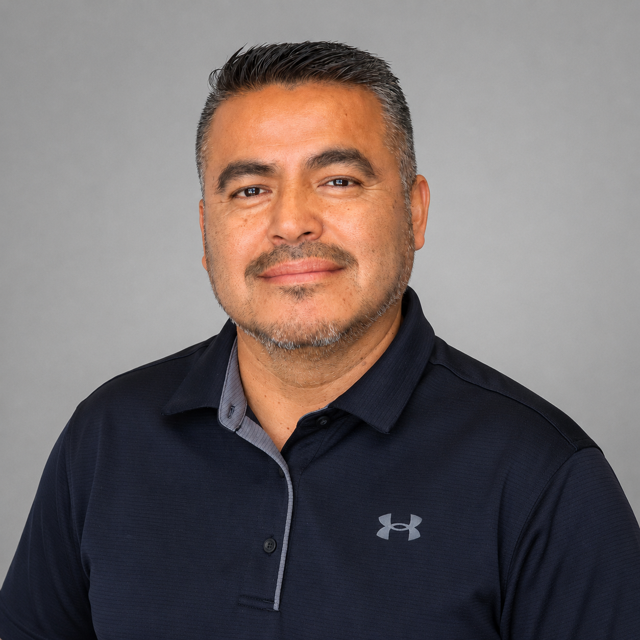 Tanis Lazaro Headshot