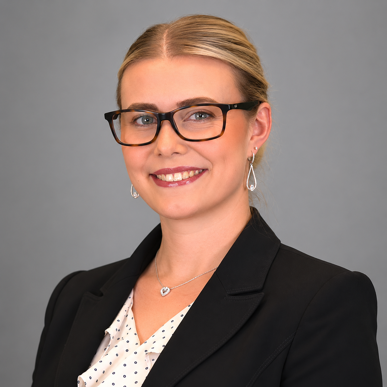 Nicole Bauer LARGE
